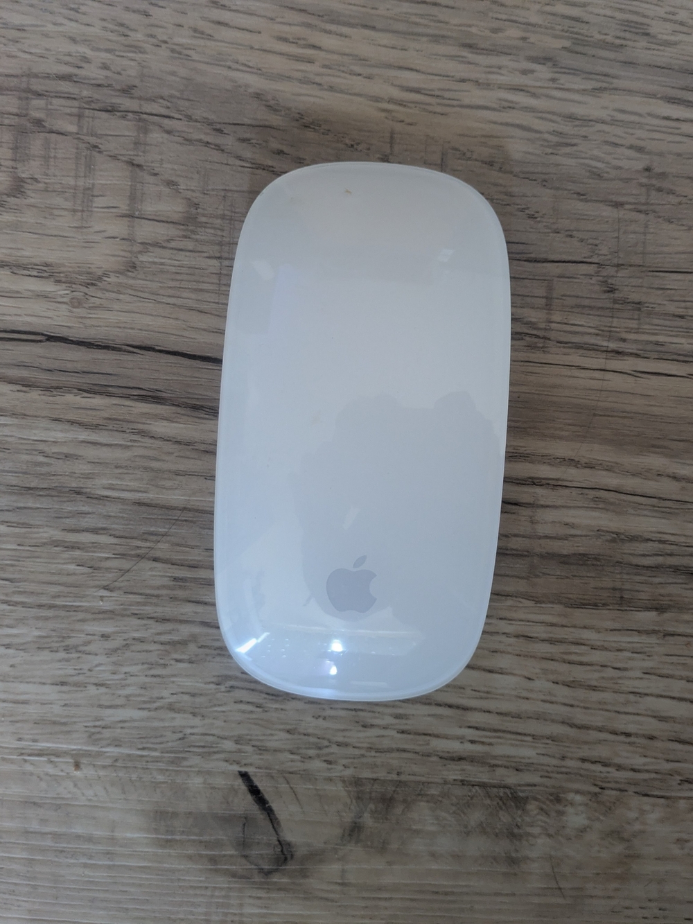 Silver Wireless Apple Mouse